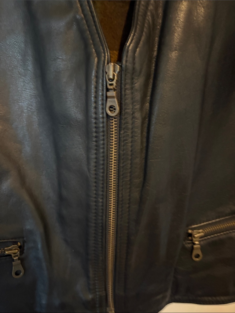 Vintage black Leather Zip Front Vest - Aldo made in Montreal Size Large - Picture 2 of 6